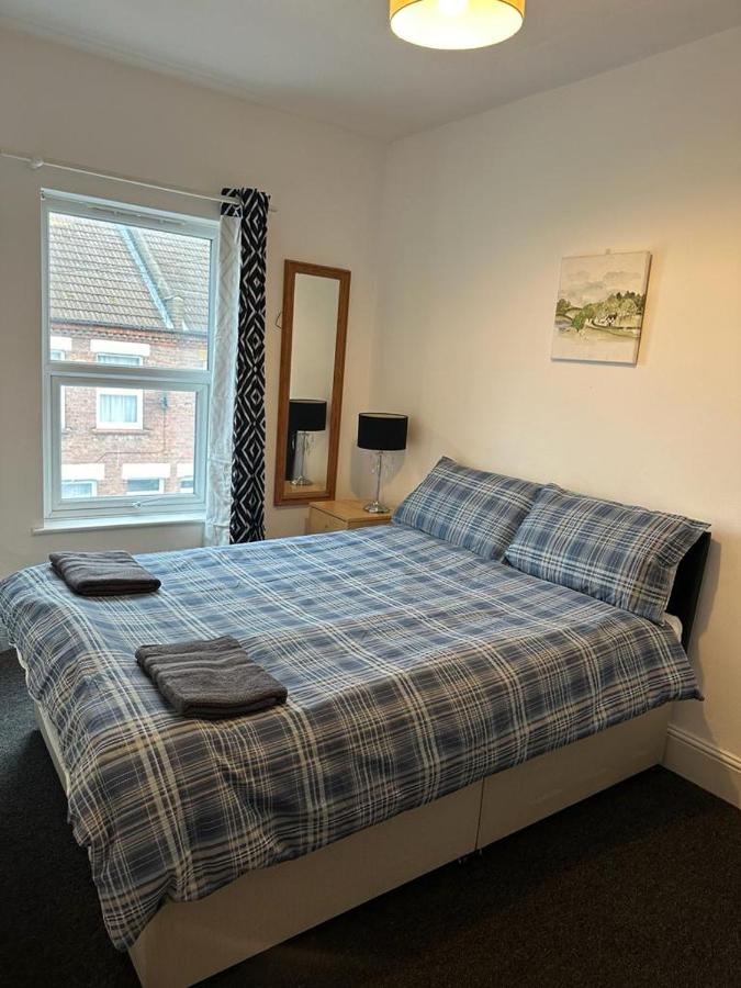 Luton Home Near Airport Private & Shared Bathroom Option 外观 照片