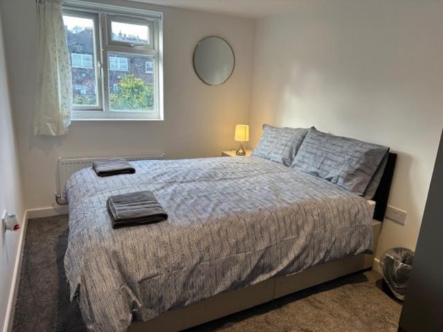 Luton Home Near Airport Private & Shared Bathroom Option 外观 照片